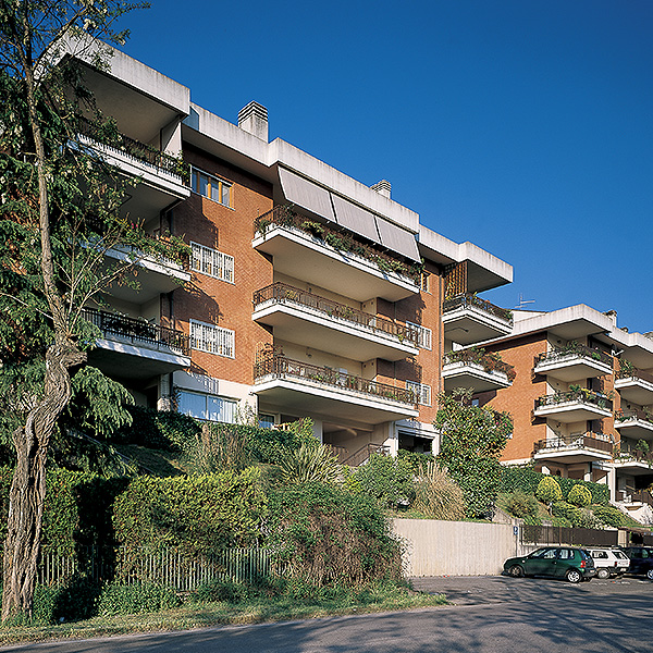 Roma, via della Giustiniana: edifici residenziali