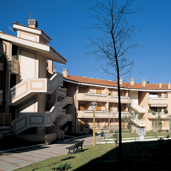 Grottaferrata: complesso residenziale ai piedi del Parco dei Castelli Romani